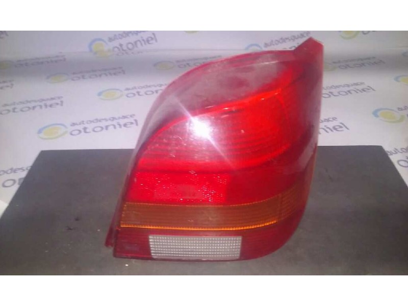 Recambio de piloto trasero derecho para ford fiesta berl./courier surf referencia OEM IAM  89 