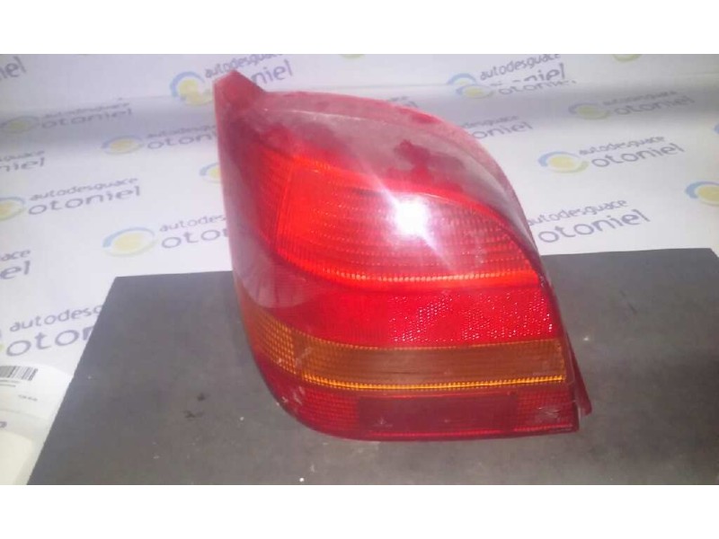 Recambio de piloto trasero izquierdo para ford fiesta berl./courier surf referencia OEM IAM   89