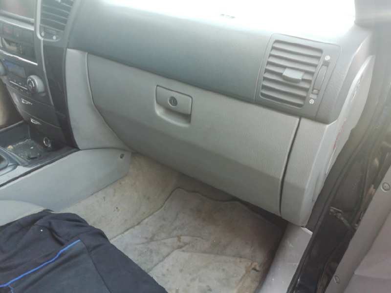 Recambio de guantera para kia sorento 2.5 crdi active referencia OEM IAM 845413E500  