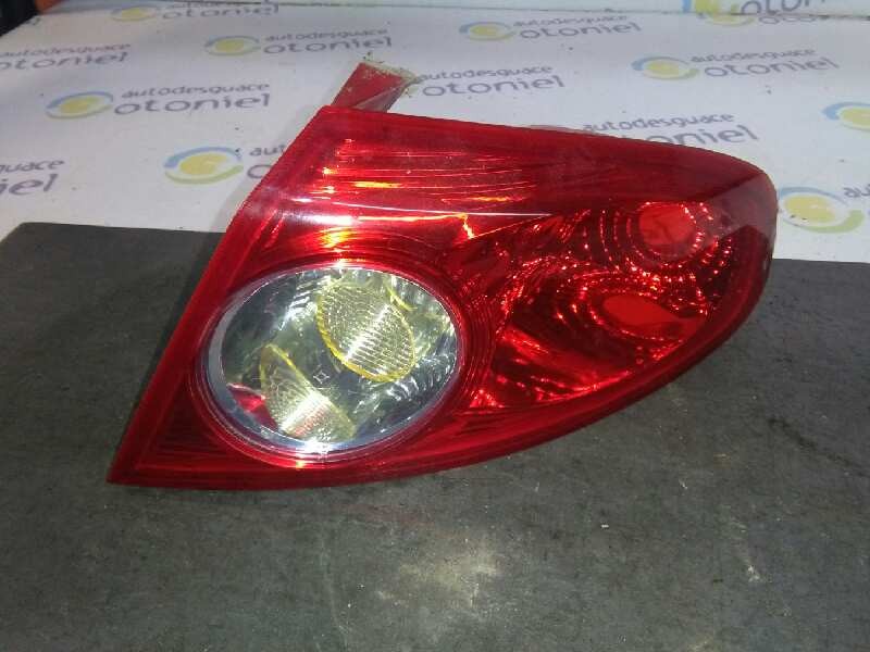 Recambio de piloto trasero derecho para chevrolet lacetti cdx referencia OEM IAM E  EXTERIOR