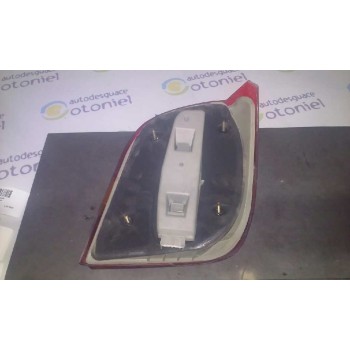 Recambio de piloto trasero izquierdo para ford fiesta berl./courier surf referencia OEM IAM   89