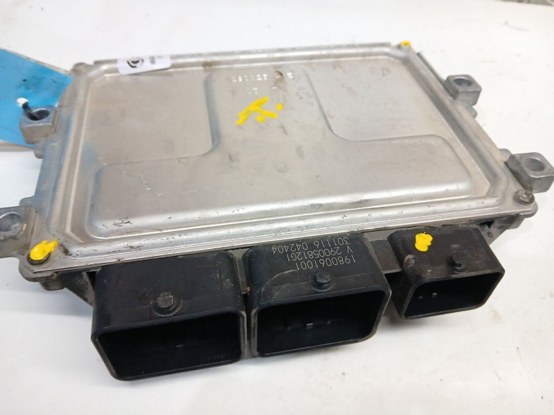 Recambio de centralita motor uce para peugeot 108 1.2 referencia OEM IAM 89661YV041 170700734 