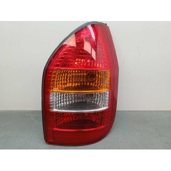 PILOTO TRASERO DERECHO AMBAR BLANCO ROJO 