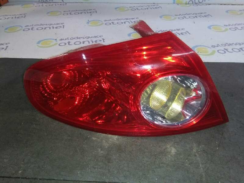 Recambio de piloto trasero izquierdo para chevrolet lacetti cdx referencia OEM IAM E  EXTERIOR