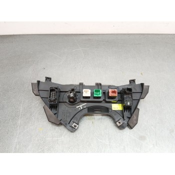 Recambio de mando elevalunas delantero izquierdo para peugeot partner tepee 1.6 hdi 90 4x4 referencia OEM IAM 6490HQ 9680931977 