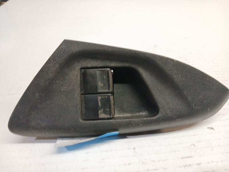 Recambio de mando elevalunas delantero izquierdo para peugeot 108 1.2 referencia OEM IAM   