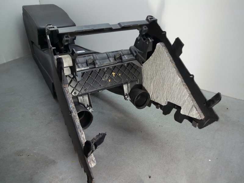 Recambio de apoyabrazos central para volkswagen passat berlina (3c2) highline referencia OEM IAM 3C0864207TSU  