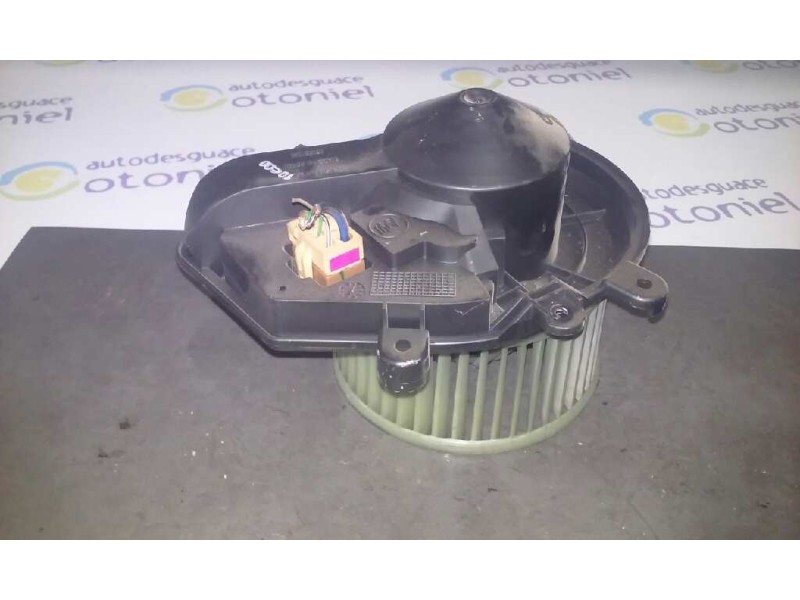 Recambio de motor calefaccion para volkswagen passat berlina (3b2) referencia OEM IAM 8D1820021  