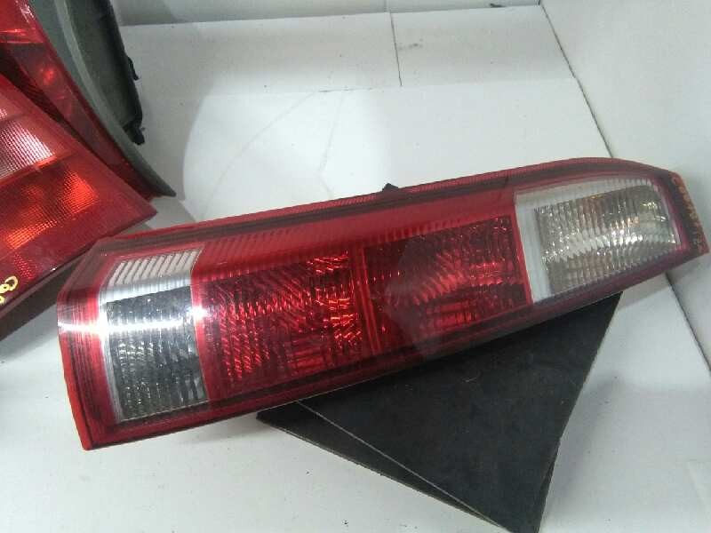 Recambio de piloto trasero izquierdo para opel meriva blue line referencia OEM IAM 13203393  