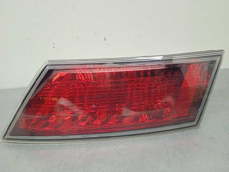 Recambio de piloto trasero derecho interior para honda civic berlina 5 (fk) 2.2 i-ctdi comfort referencia OEM IAM 22616721  