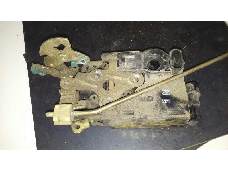 Recambio de cerradura puerta delantera izquierda para daewoo lanos 1.3 g referencia OEM IAM  3P 3 PINS