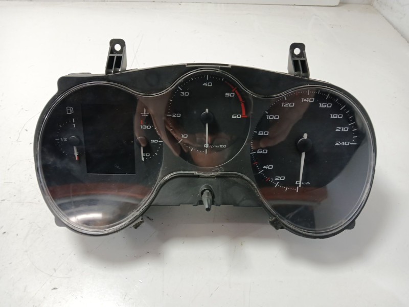Recambio de cuadro instrumentos para seat leon (1p1) 1.6 tdi referencia OEM IAM A2C53375374 A2C53279951 1P0920853B