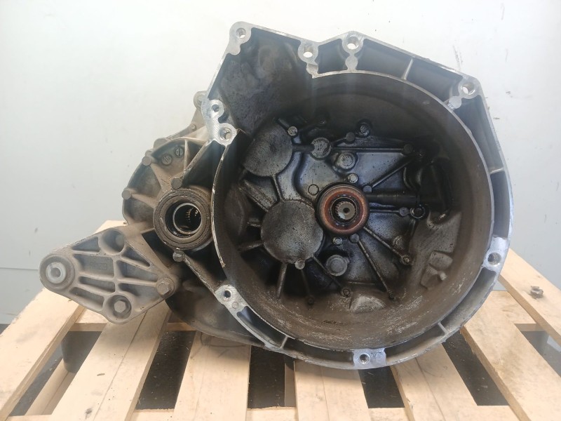 Recambio de caja cambios para ford focus iii 1.5 tdci referencia OEM IAM 2255951 F1FR7002DDA 