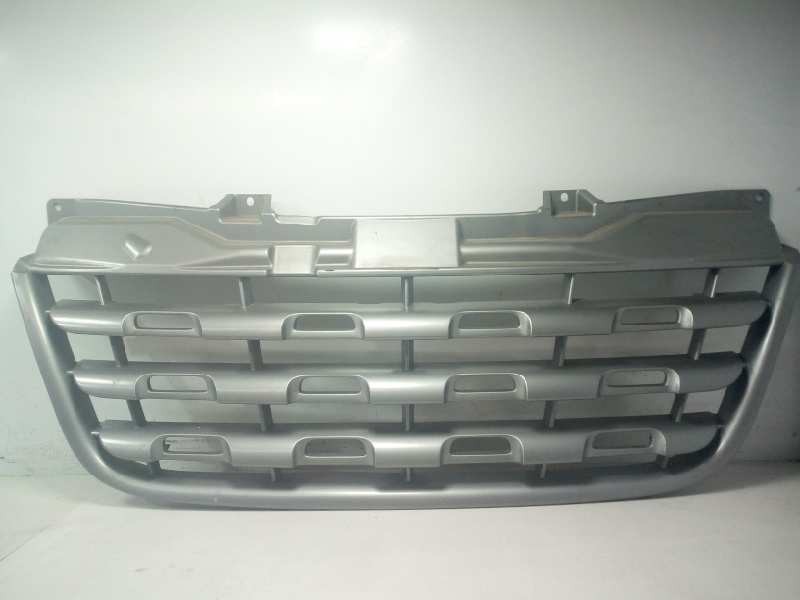 Recambio de rejilla delantera para renault master kasten l1h1 ka 2,8t referencia OEM IAM 623100256R  