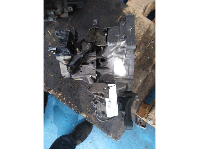 Recambio de caja cambios para mazda premacy (cp) td active referencia OEM IAM 3TF0908222  