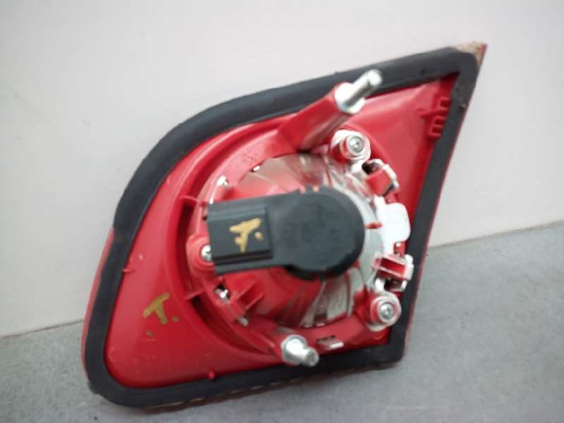 Recambio de piloto trasero izquierdo interior para volkswagen passat berlina (3c2) highline referencia OEM IAM 3C5945093E  