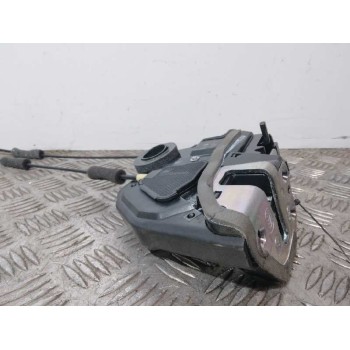 Recambio de cerradura puerta trasera izquierda para lexus ct 200h referencia OEM IAM A046693  