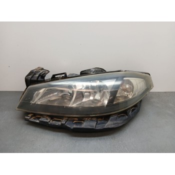 FARO IZQUIERDO 8200481196 89900469 soporte roto