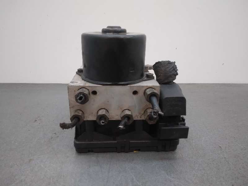 Recambio de abs para chrysler voyager (rg) 3.3 lx referencia OEM IAM 04686704AA  