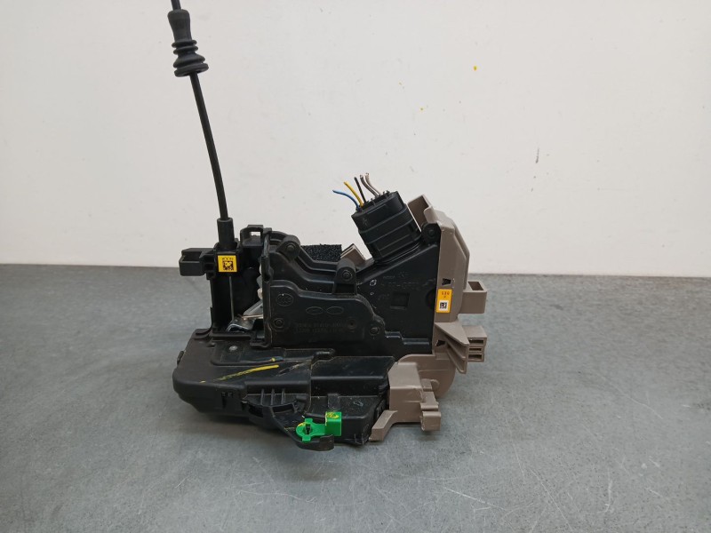 Recambio de cerradura puerta trasera izquierda para kia ceed gt line referencia OEM IAM 81410j7000 5 cables 