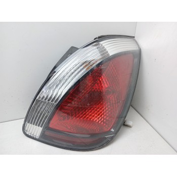 Recambio de piloto trasero derecho para kia rio ii (jb) 1.4 16v referencia OEM IAM 924021G210  