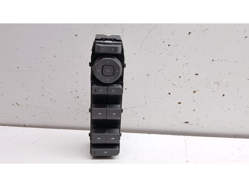 Recambio de mando elevalunas delantero izquierdo para kia ev3 referencia OEM IAM 93571EV070ELG  