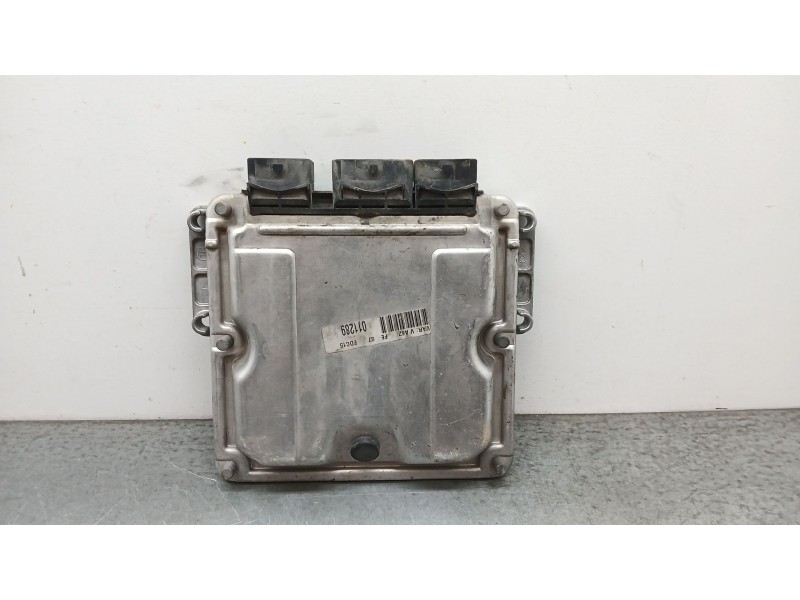 Recambio de centralita motor uce para lancia phedra (179_) 2.2 jtd (179axc1a) referencia OEM IAM 0281011522  