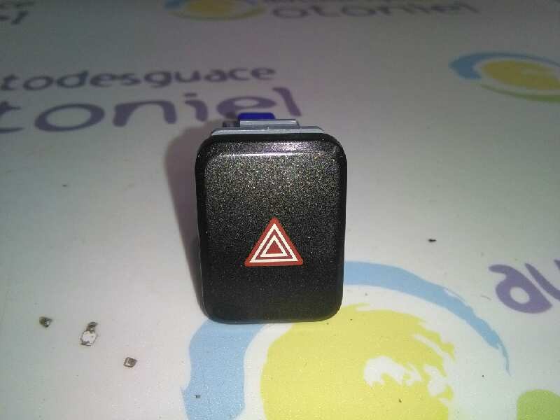 Recambio de warning para toyota auris business referencia OEM IAM 8433202180  