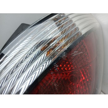 Recambio de piloto trasero derecho para kia rio ii (jb) 1.4 16v referencia OEM IAM 924021G210  