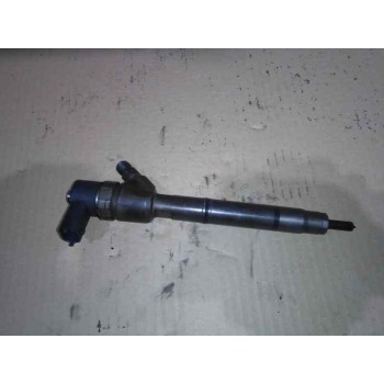 Recambio de inyector para hyundai i30 1.6 crdi cat referencia OEM IAM 338002A900  
