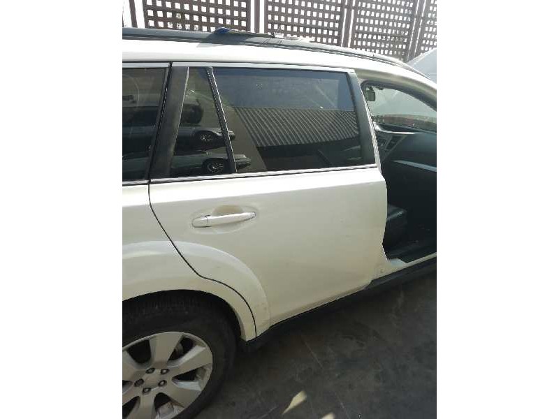 Recambio de puerta trasera derecha para subaru legacy kombi/outback b14 outback limited referencia OEM IAM 60409AJ0609P  