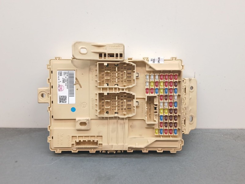 Recambio de caja reles / fusibles para kia ceed gt line referencia OEM IAM 91951j7660  