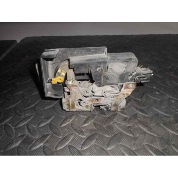 Recambio de cerradura puerta trasera izquierda para renault laguna (b56) 1.8 rn (b56b) referencia OEM IAM 7701038439  