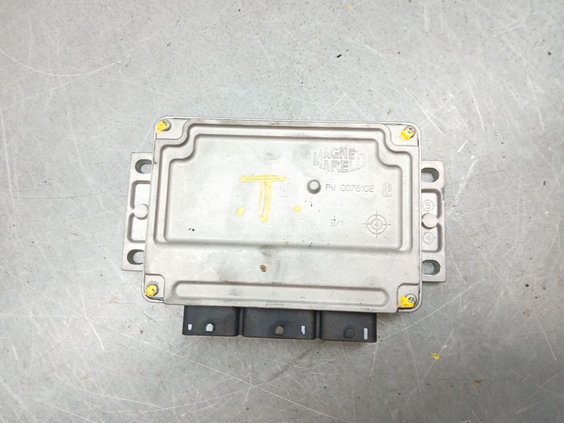 Recambio de centralita motor uce para peugeot 407 (6d_) 2.0 (6drfnb, 6drfne) referencia OEM IAM 16755024 9656567980 