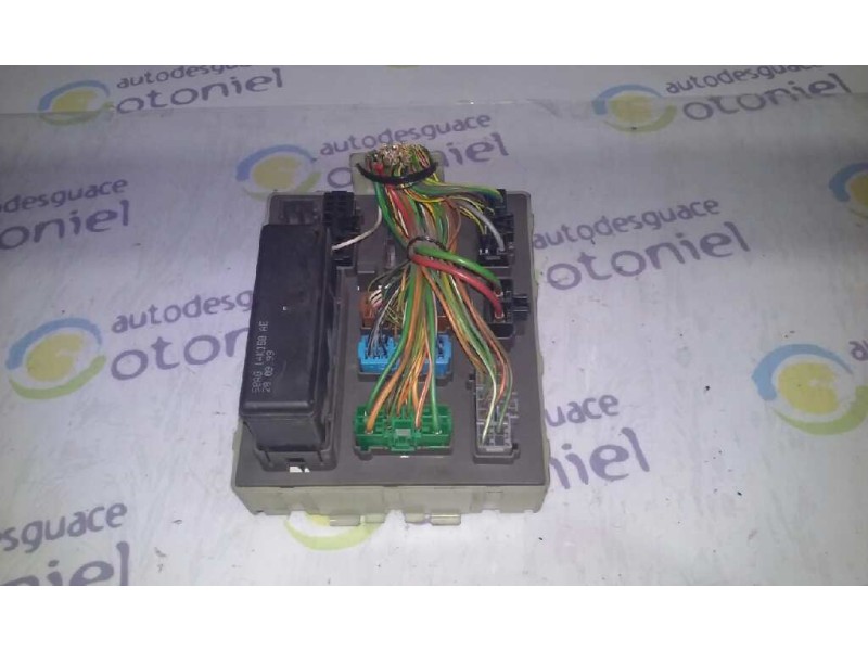 Recambio de caja reles / fusibles para ford focus berlina (cak) trend referencia OEM IAM 1126245  