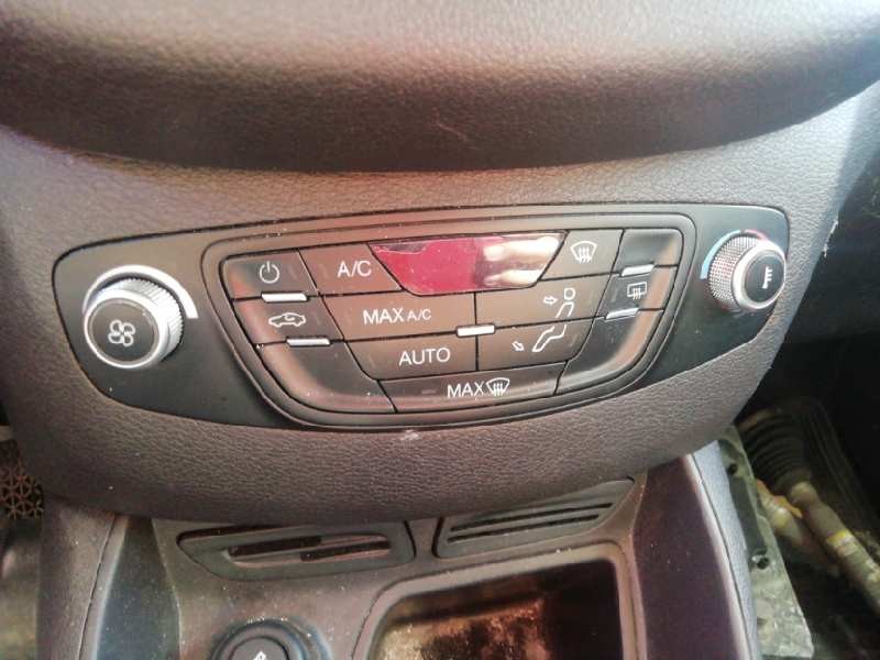 Recambio de mando climatizador para ford transit courier combi trend referencia OEM IAM   