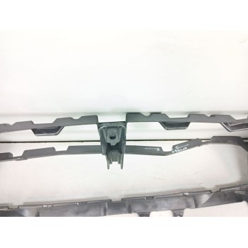 Recambio de paragolpes delantero para toyota hilux viii pick-up (_n1_) 2.8 d 4wd (gun126) referencia OEM IAM 52119YP140  