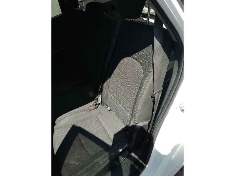 Recambio de asiento trasero izquierdo para kia carens ( ) basic referencia OEM IAM   