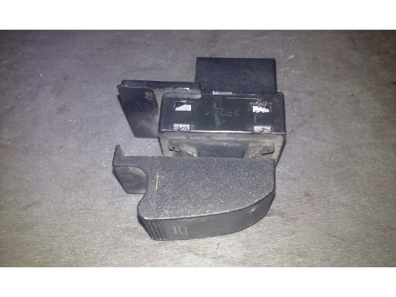 Recambio de mando elevalunas delantero derecho para audi a3 (8l) 1.9 tdi referencia OEM IAM   