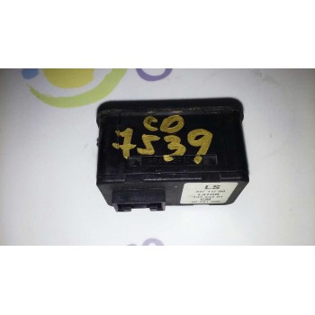 Recambio de mando elevalunas delantero izquierdo para opel astra g berlina 1.6 16v referencia OEM IAM 90561086  