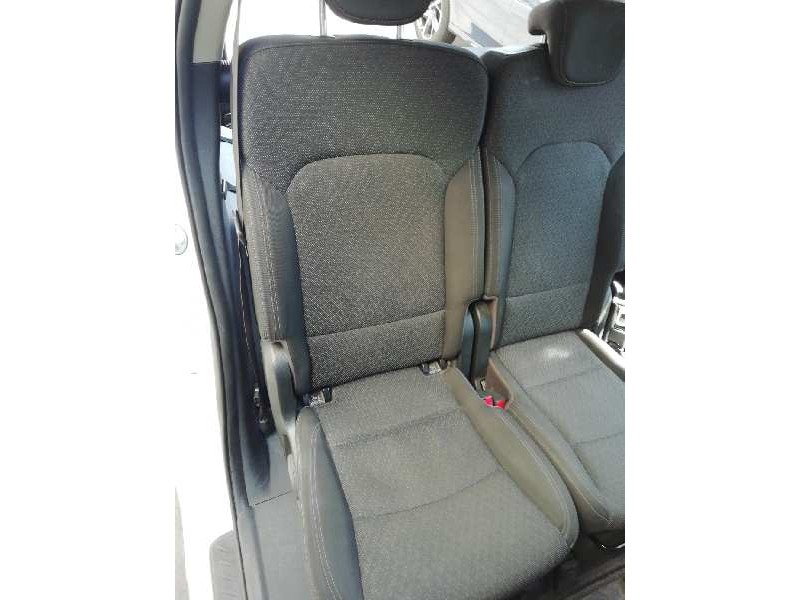 Recambio de asientos trasero derecho para kia carens ( ) basic referencia OEM IAM   