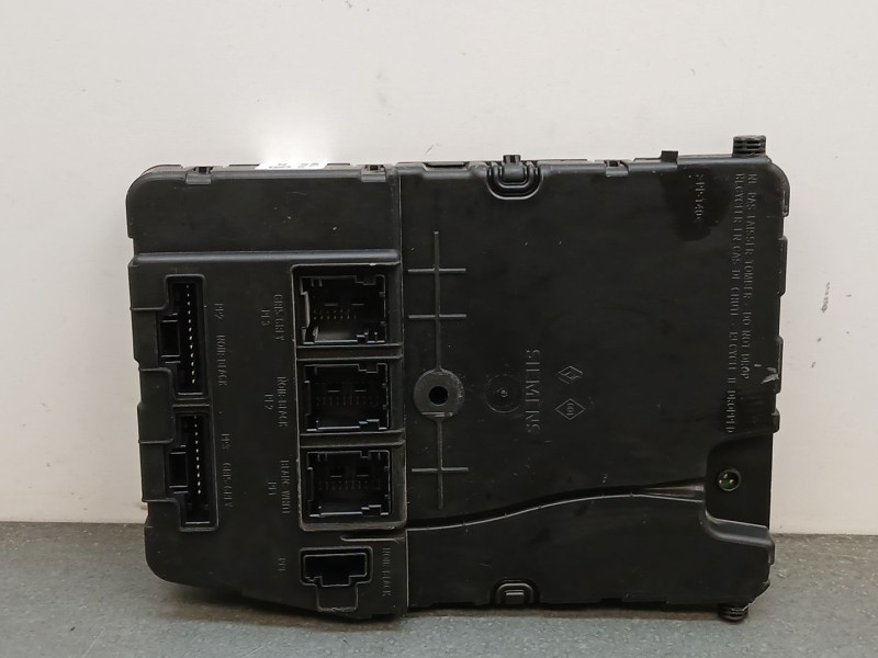 Recambio de caja reles / fusibles para renault scénic ii (jm0/1_) 1.5 dci (jm1e, jm16) referencia OEM IAM 8200412548  
