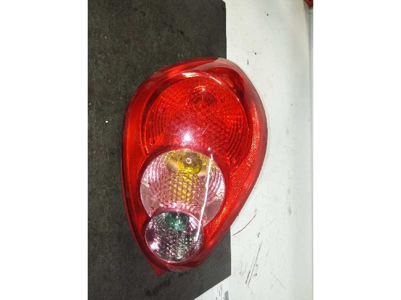 Recambio de piloto trasero derecho para toyota aygo (kgb/wnb) básico referencia OEM IAM 815500H020  