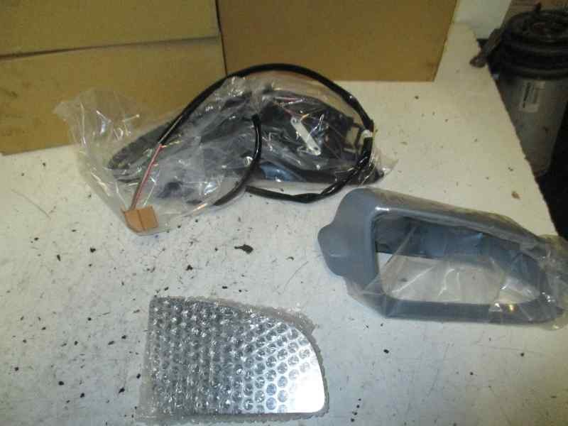Recambio de retrovisor derecho para audi a4 berlina (8e) referencia OEM IAM 54520432 NUEVO ELECTRICO