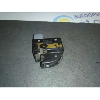 MANDO ELEVALUNAS TRASERO DERECHO 