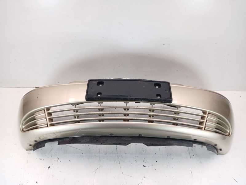 Recambio de paragolpes delantero para chrysler voyager iv (rg, rs) 2.5 crd referencia OEM IAM 04857388AA  