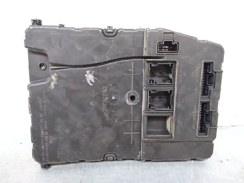 Recambio de centralita bsi para renault grand scenic 1.5 dci referencia OEM IAM 8200606824 UCH 