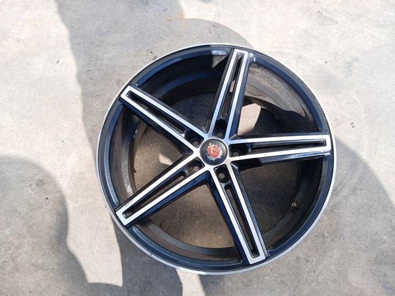 Recambio de llanta para jaguar xf 3.0 v6 diesel luxury referencia OEM IAM AXEEX14 x1 19 pulgadas