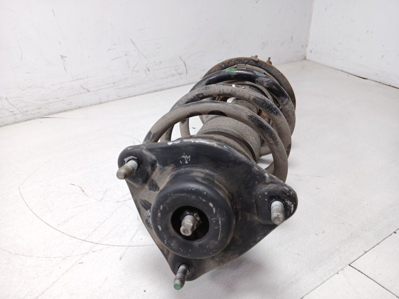 Recambio de amortiguador delantero izquierdo para hyundai ix35 classic 2wd referencia OEM IAM 546512y010  