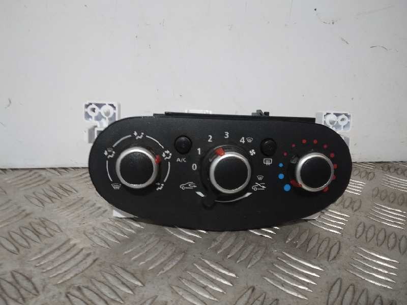 Recambio de mando calefaccion / aire acondicionado para dacia sandero 1.5 blue dci diesel fap cat referencia OEM IAM A42303400  